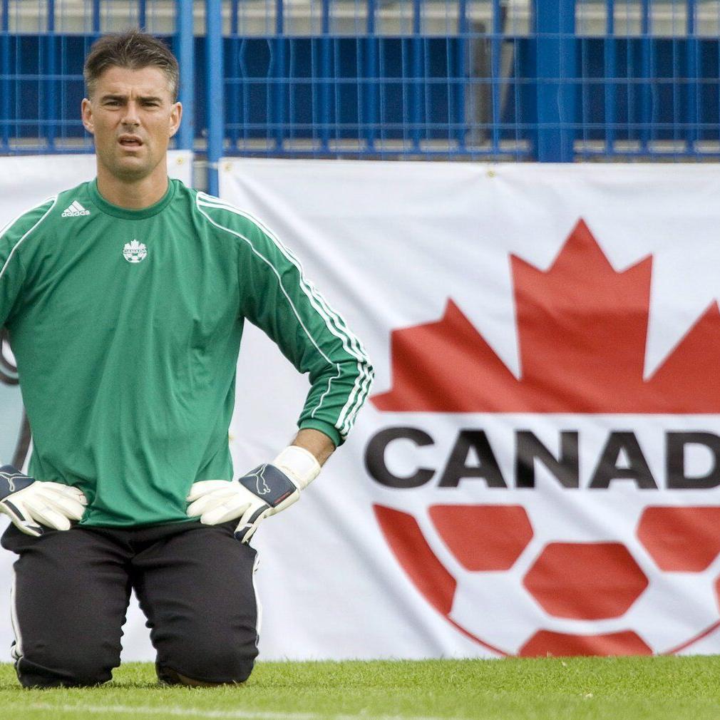 Houston Dynamo reward Canada's Pat Onstad with a promotion and new contract